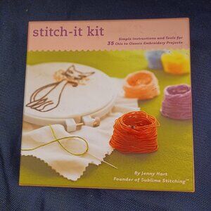 Stitch-It Kit‎ Embroidery Starter Set 35 Projects Instructions Tools Unused